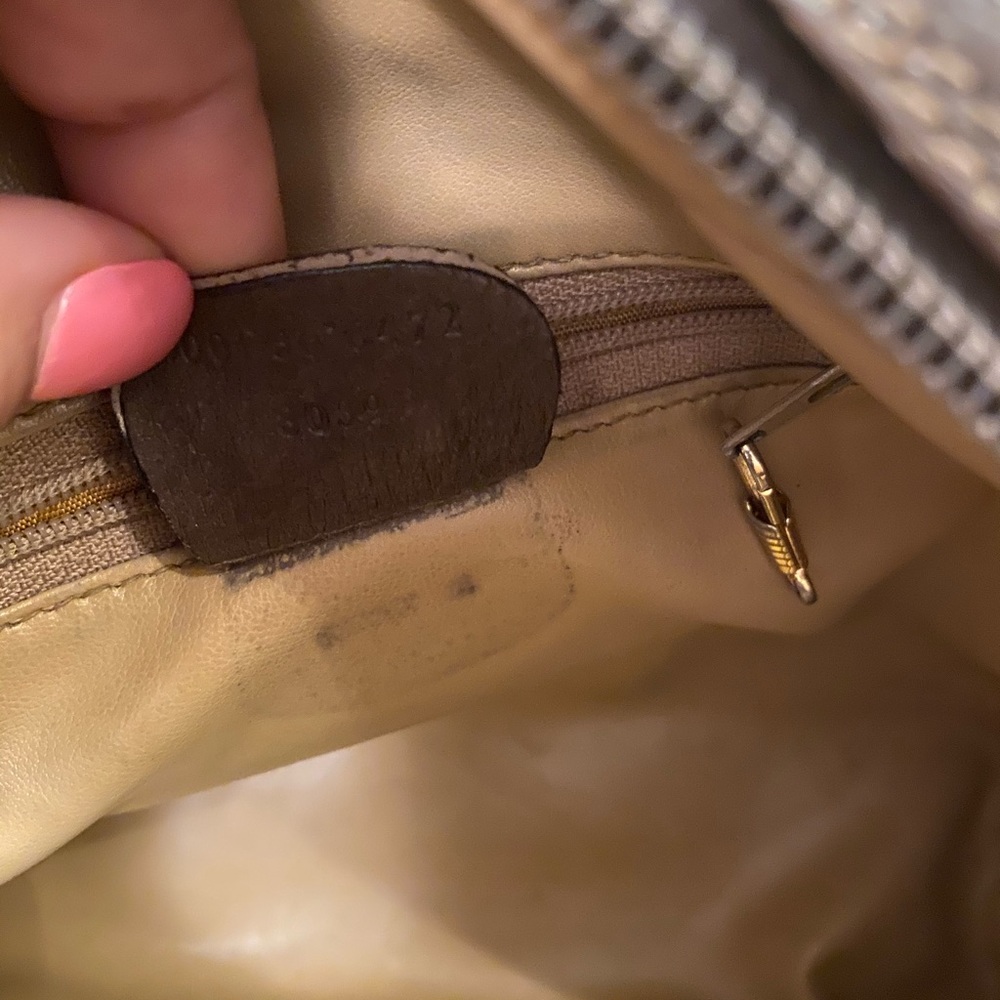 Gucci - Picture 3 of 5